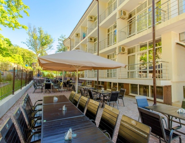 Рестораны и бары - Отель «Ателика Гранд Оазис» Бжид